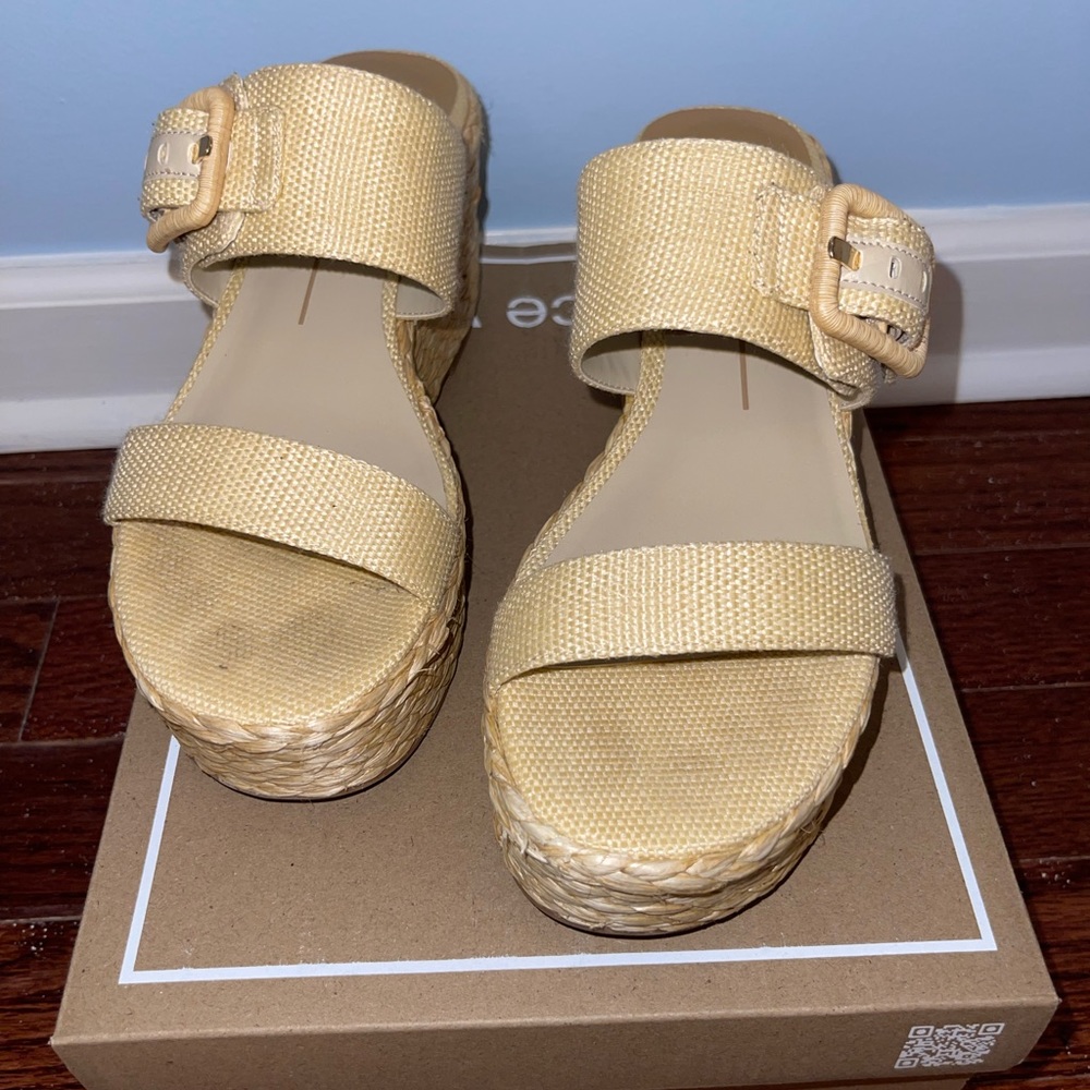Dolce Vita Thorin Wedges Size 9 in Natural Raffia - Picture 2 of 4